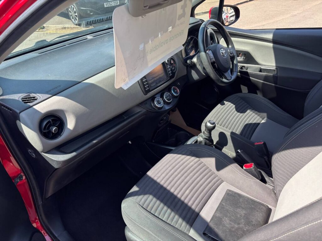 2017 Toyota Yaris 1.0 VVT-i Icon Tech 5dr
