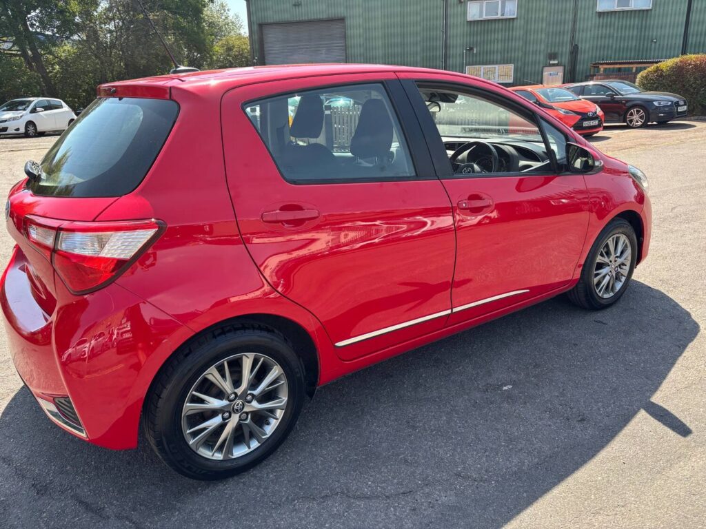 2017 Toyota Yaris 1.0 VVT-i Icon Tech 5dr