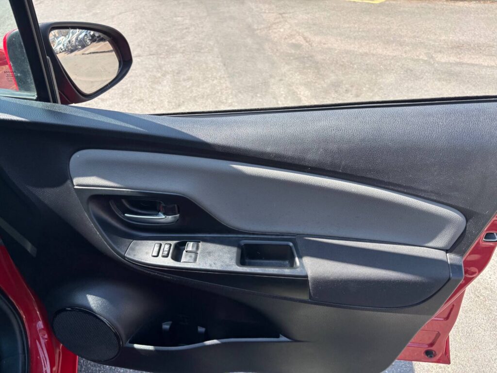 2017 Toyota Yaris 1.0 VVT-i Icon Tech 5dr