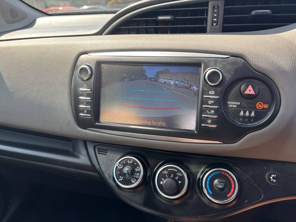 2017 Toyota Yaris 1.0 VVT-i Icon Tech 5dr
