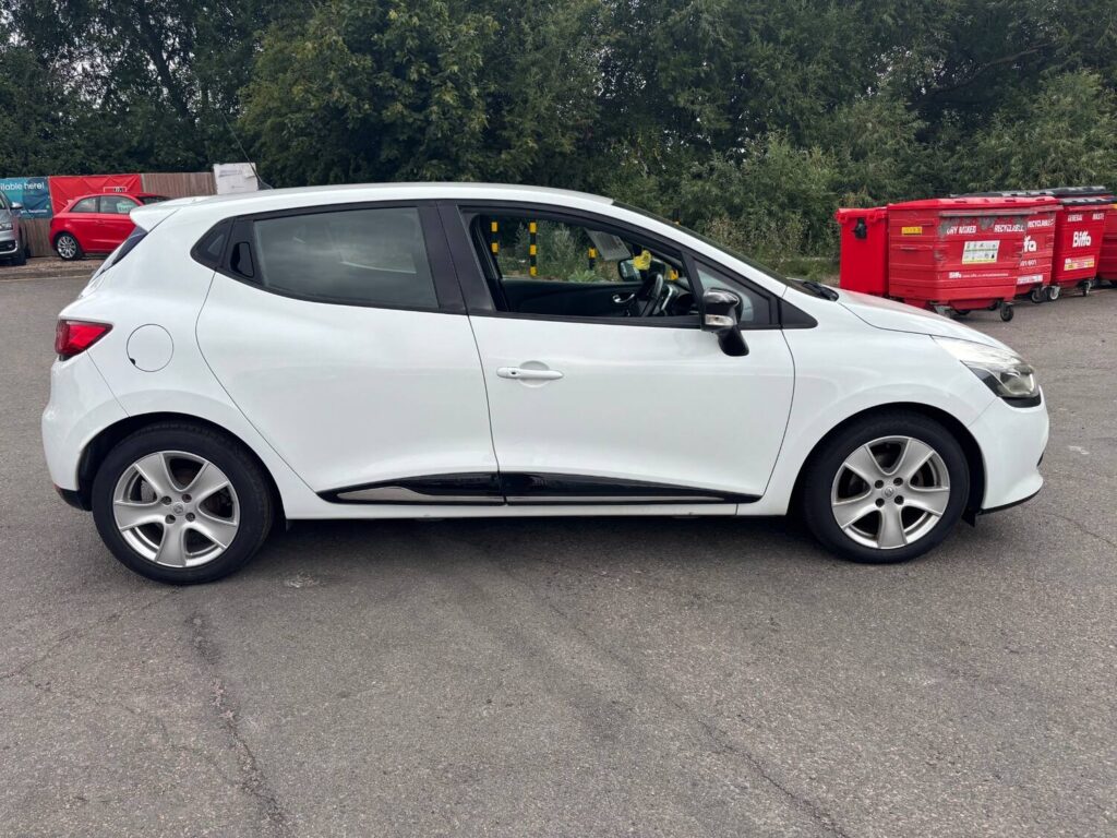 2016 Renault Clio 0.9 TCE 90 Dynamique Nav 5dr